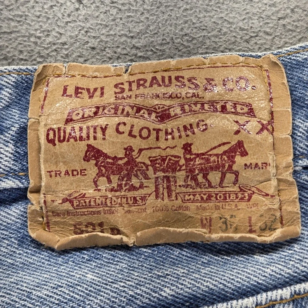 VTG Levis 501 Jeans Mens Blue Light Wash Made In USA Star Patchwork Fits 32x28 - Picture 9 of 16